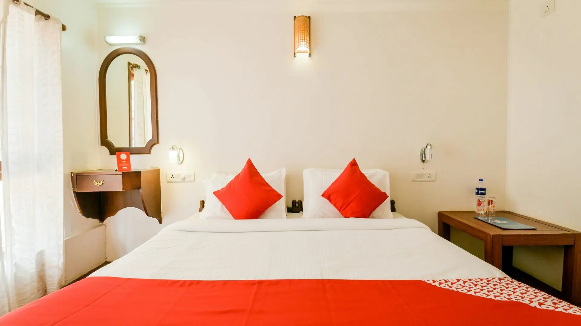 Hotel Oyo 13589 Houseboat My Trip Deluxe 4 Bhk Private Alappuzha Indie